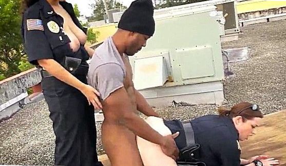 кончил пышную жопу, порно видео