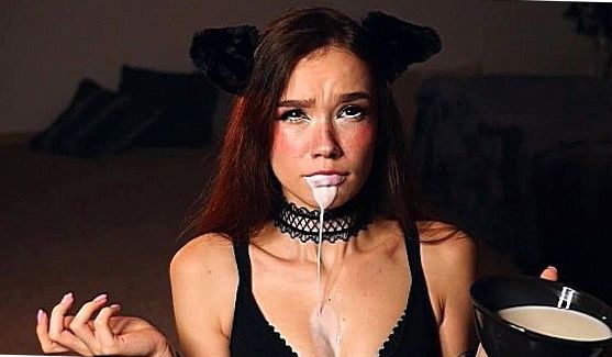 Затем она подрочила его член своими сиськами и присела на него своей мокрой пиздой, тряся перед ним своей офигенной задницей, порно видео